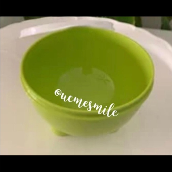 Tupperware Red/Green Guacamole Salsa Bowl Set - Picture 5 of 9